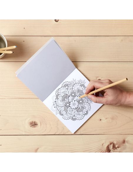 Mandalas / Carnet de Coloriage de Voyage pour Adultes / 24 Pages / Dimensions : 15 x15 cm