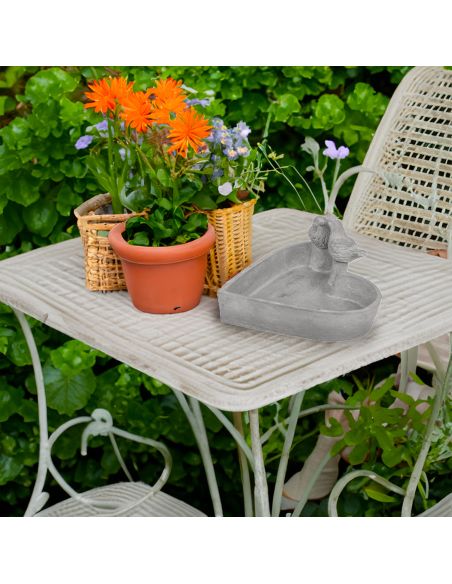 Décoration Extérieure / Bain pour Oiseau Forme Cœur en Ciment / Dimensions : 20 x 20 x 10 cm