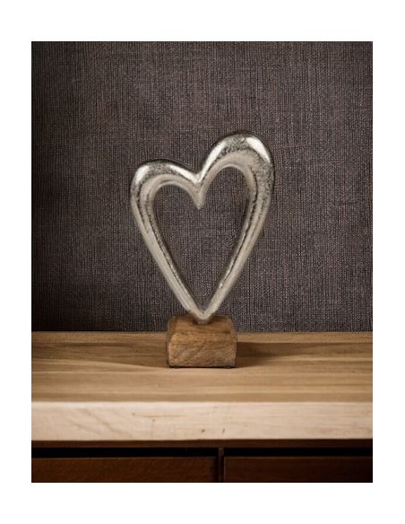 Coeur en Métal sur Socle en Bois / Dimensions : 17 x 11 x 5,5 cm