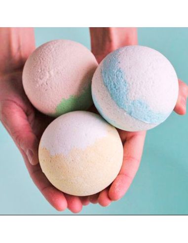 Lot de Quatre Bombes de Bain Pétillantes Fruitées Multi-senteurs