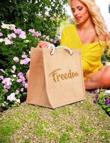 Sac d'Été en Toile de Jute avec Freedom en Sequin / Dimensions : 42 x 34 cm