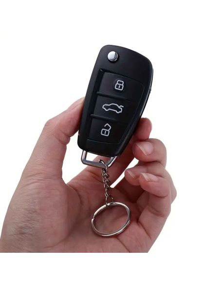 Farce et attrapes - Porte Clé de Voiture Choc Electrique et Lampe
