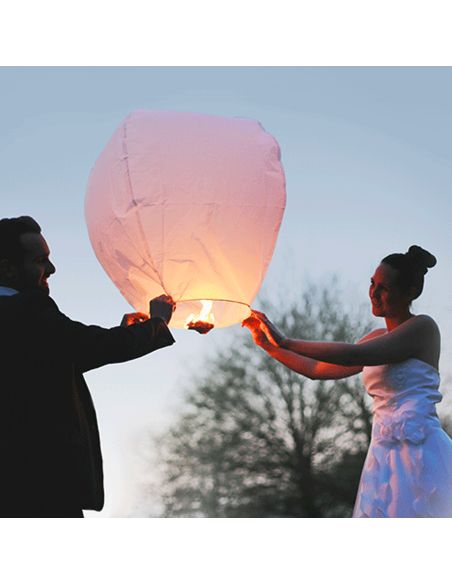Lanterne Céleste - Matière : Papier Ignifugé Biodégradable - Dimensions : 84 x 45 cm