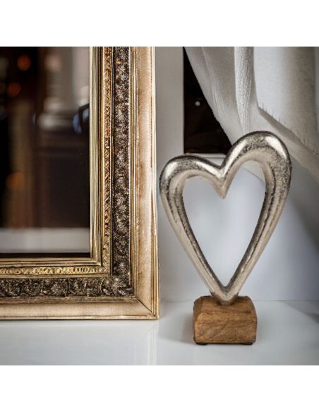 Coeur en Métal sur Socle en Bois / Dimensions : 17 x 11 x 5,5 cm