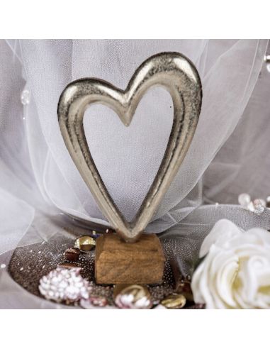 Coeur en Métal sur Socle en Bois / Dimensions : 17 x 11 x 5,5 cm