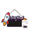 Plaque à suspendre "Le petit monde de..."  - Dimensions : 20 x 11 x 0,5 cm