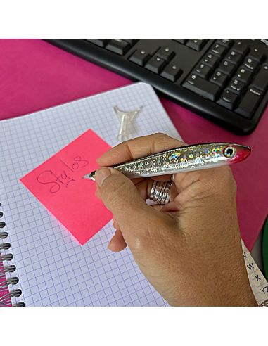 Accessoires de Bureau / Stylo à Bille Poisson / Modèle Aléatoire / Dimensions : 14 x 1 cm