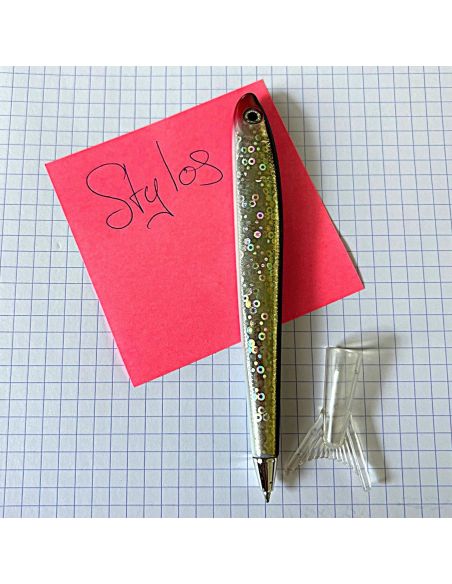 Accessoires de Bureau / Stylo à Bille Poisson / Modèle Aléatoire / Dimensions : 14 x 1 cm