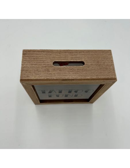 Tirelire en Bois et Verre " Tattoo Fund " - Dimensions : 18 x 18 x 7 cm - Disponible en 2 Modèles