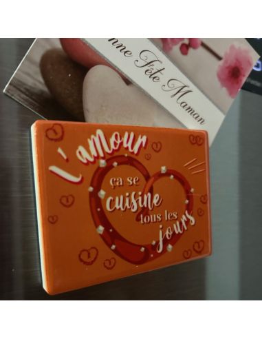 Magnet Saint Valentin "L'Amour ça se Cuisine Tous les Jours " - Dimensions : 8 x 6 cm