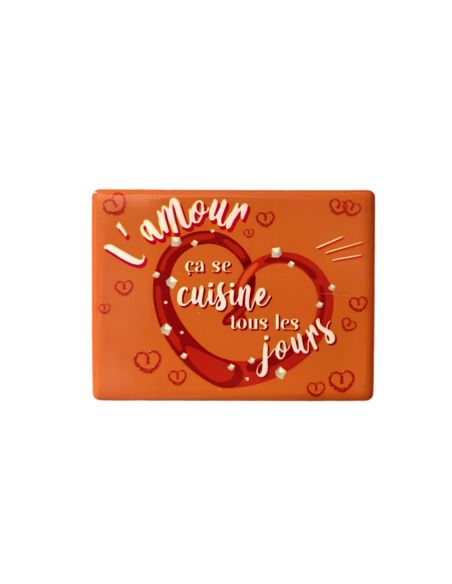 Magnet Saint Valentin "L'Amour ça se Cuisine Tous les Jours " - Dimensions : 8 x 6 cm