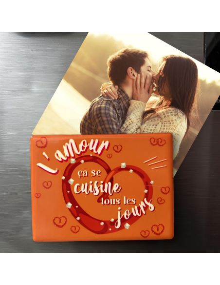 Magnet Saint Valentin "L'Amour ça se Cuisine Tous les Jours " - Dimensions : 8 x 6 cm