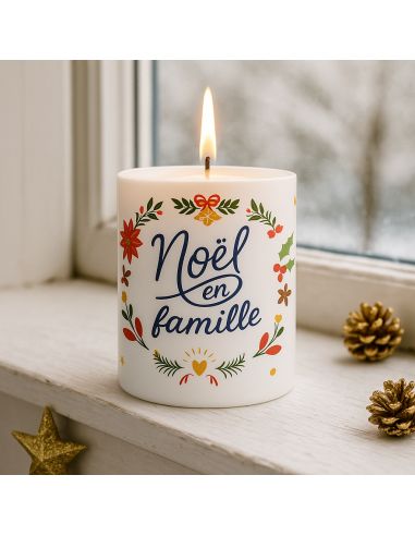 Bougie Ronde Parfumée " Noël en Famille " - Dimensions : 8 x 8 x 9,5 cm