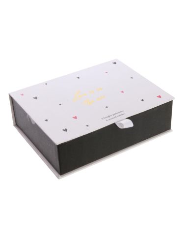 Coffret de 6 Bougies Mots d'Amour - Dimensions : 4.5 x 5.1 x 4.5 cm