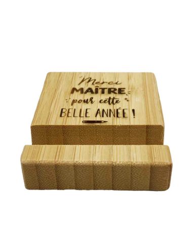 Cadeau Maître et Maîtresse Fin d'Année – Support Téléphone en Bambou Gravé "Merci pour cette belle année"